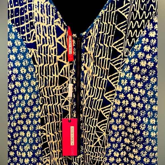 Plenty by Tracy Reese Peruvian Cap
Sleeve Blue Batik Print Mini Dress - Picture 7 of 9